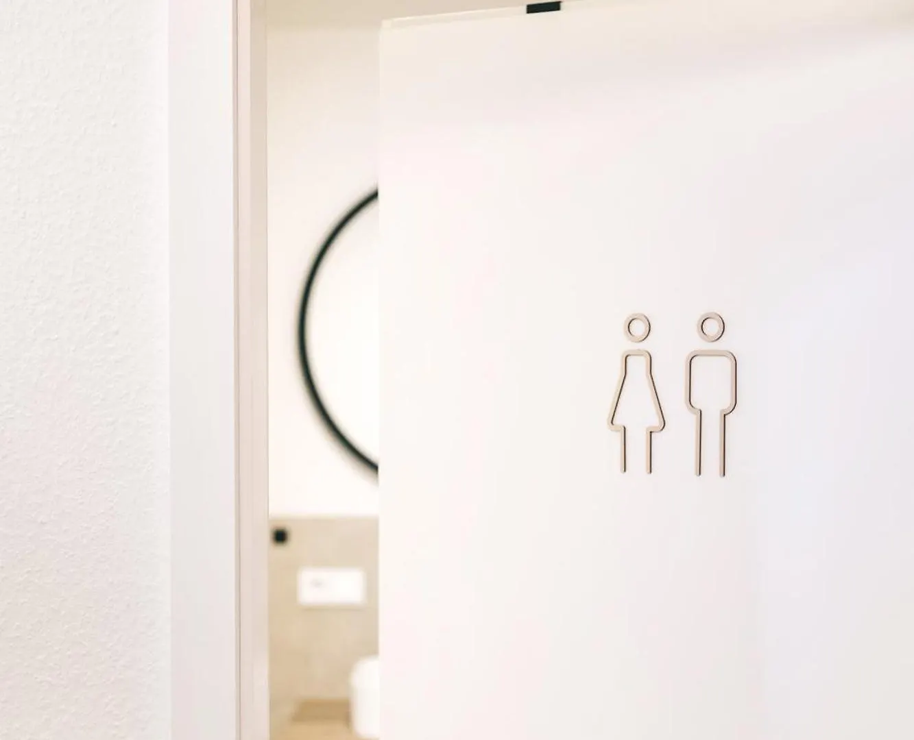 Apartment Tip! Grosszuegige Ferienwohnung Im Herzen Der Dresdner Neustadt Dresden