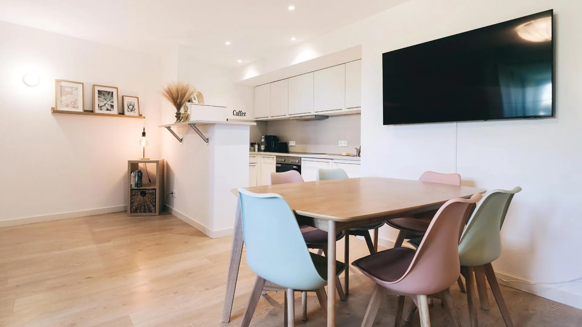 Tip! Grosszuegige Ferienwohnung Im Herzen Der Dresdner Neustadt Dresden